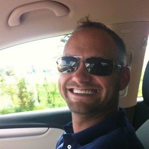 Meet your Posher, Derek